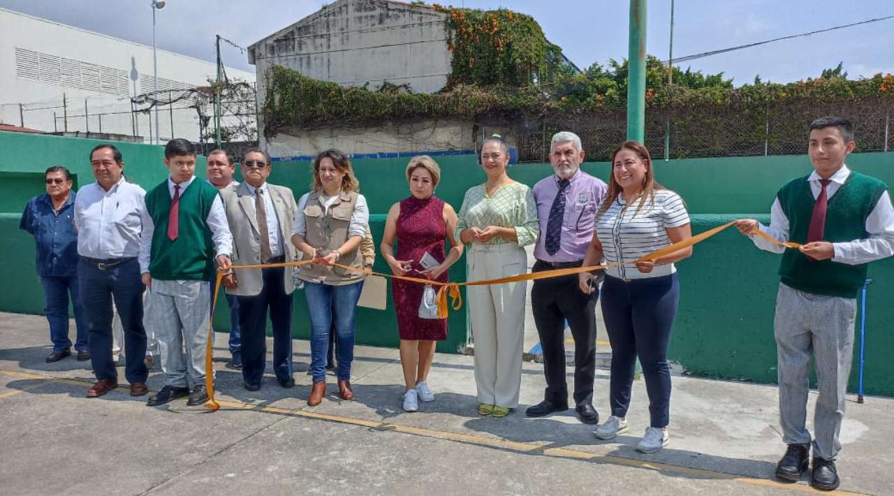 Inauguran obras en la secundaria “Rosario Castellanos” con apoyo del programa “La escuela es nuestra”