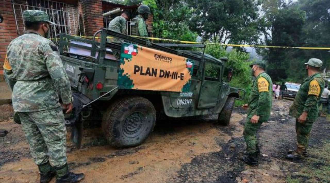 Ejército y Guardia Nacional movilizan más de 8 mil elementos para ayudar a comunidades afectadas