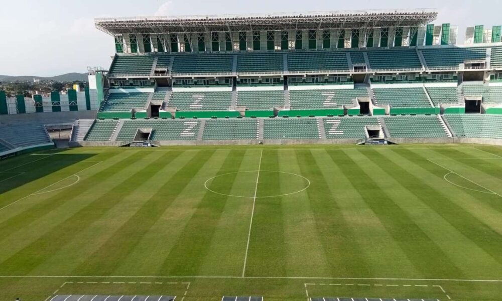 Retoman Mantenimiento del Estadio Agustín “Coruco” Díaz en Zacatepec