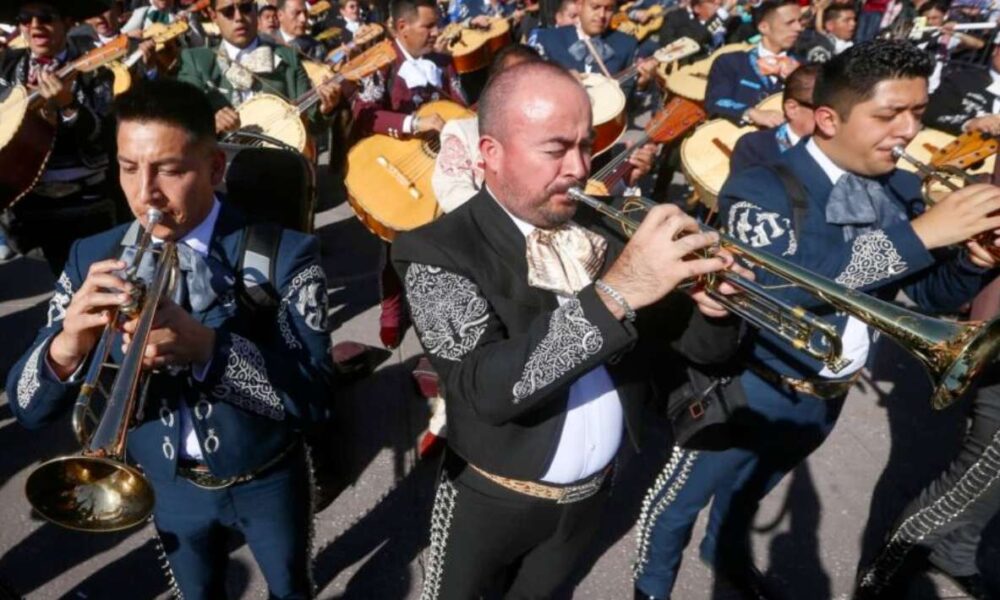 CDMX rompe récord Guinness con el mayor número de mariachis en una sola actuación