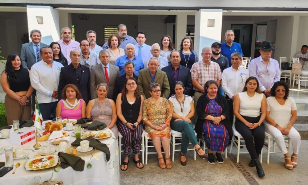 Consejo Coordinador Empresarial entrega reconocimiento a José Salgado Patiño