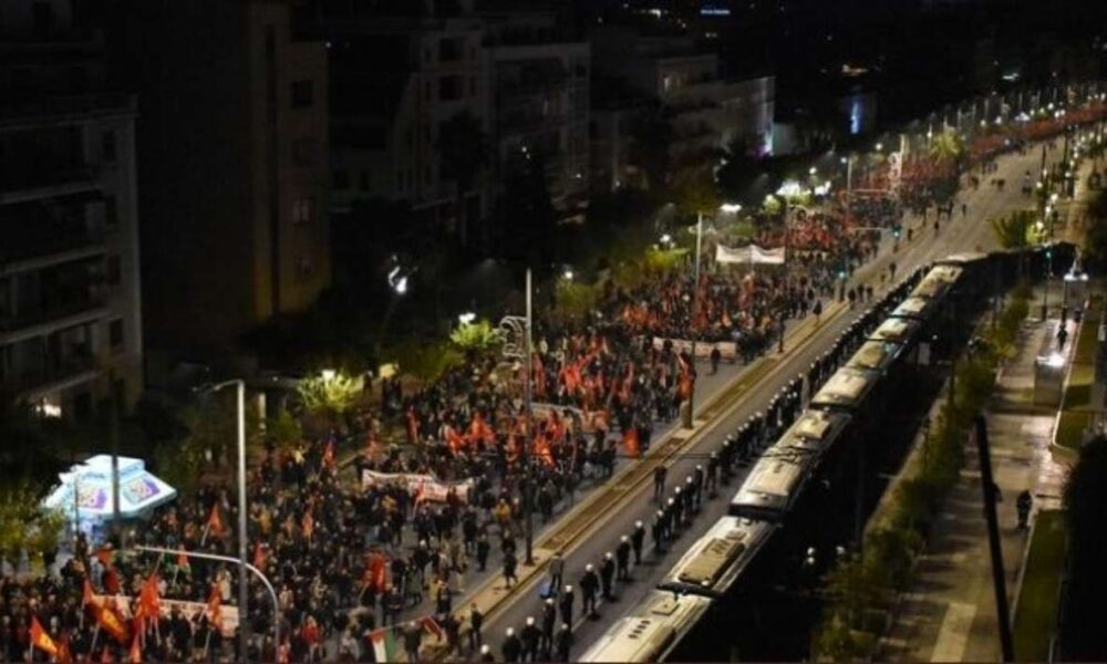 Huelga general en Grecia: Trabajadores exigen mejoras salariales y combaten el elevado coste de vida