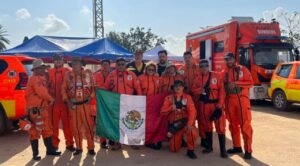 La Brigada de Rescate Topos Azteca recibe homenaje en Valencia tras su valiente labor en zonas afectadas por DANA