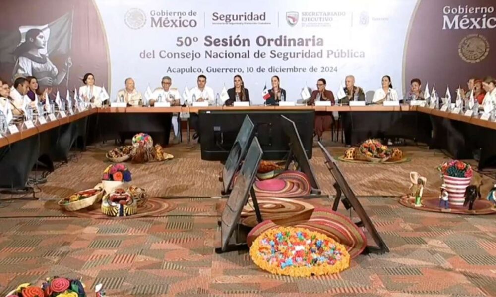 Gobernadora Margarita González Saravia participa en reunión de seguridad en Acapulco