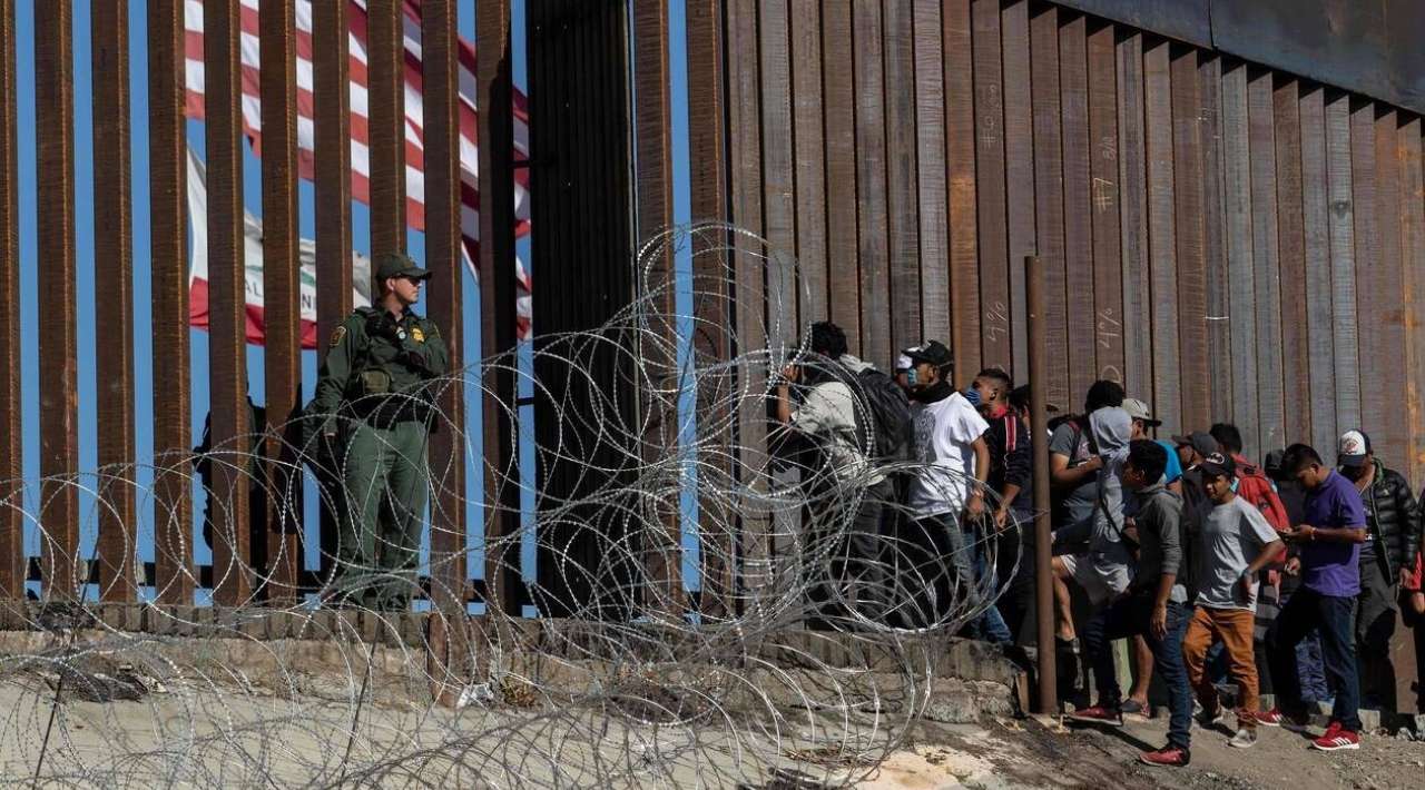 México refuerza estrategia ante amenazas de deportaciones masivas en EU. Habrá gira por consulados mexicanos