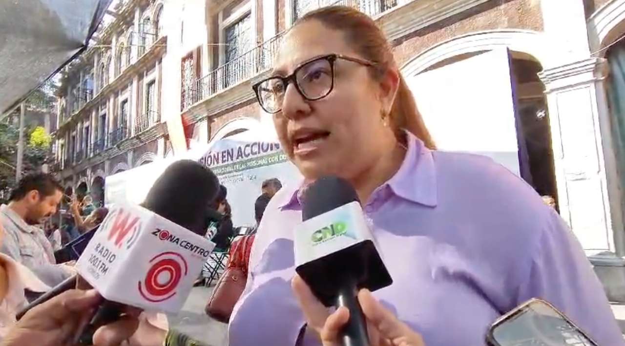 Instalan mega nacimiento en el zócalo de Cuernavaca