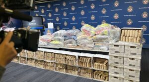 Policía de Toronto realiza histórica incautación de cocaína vinculada al CJNG