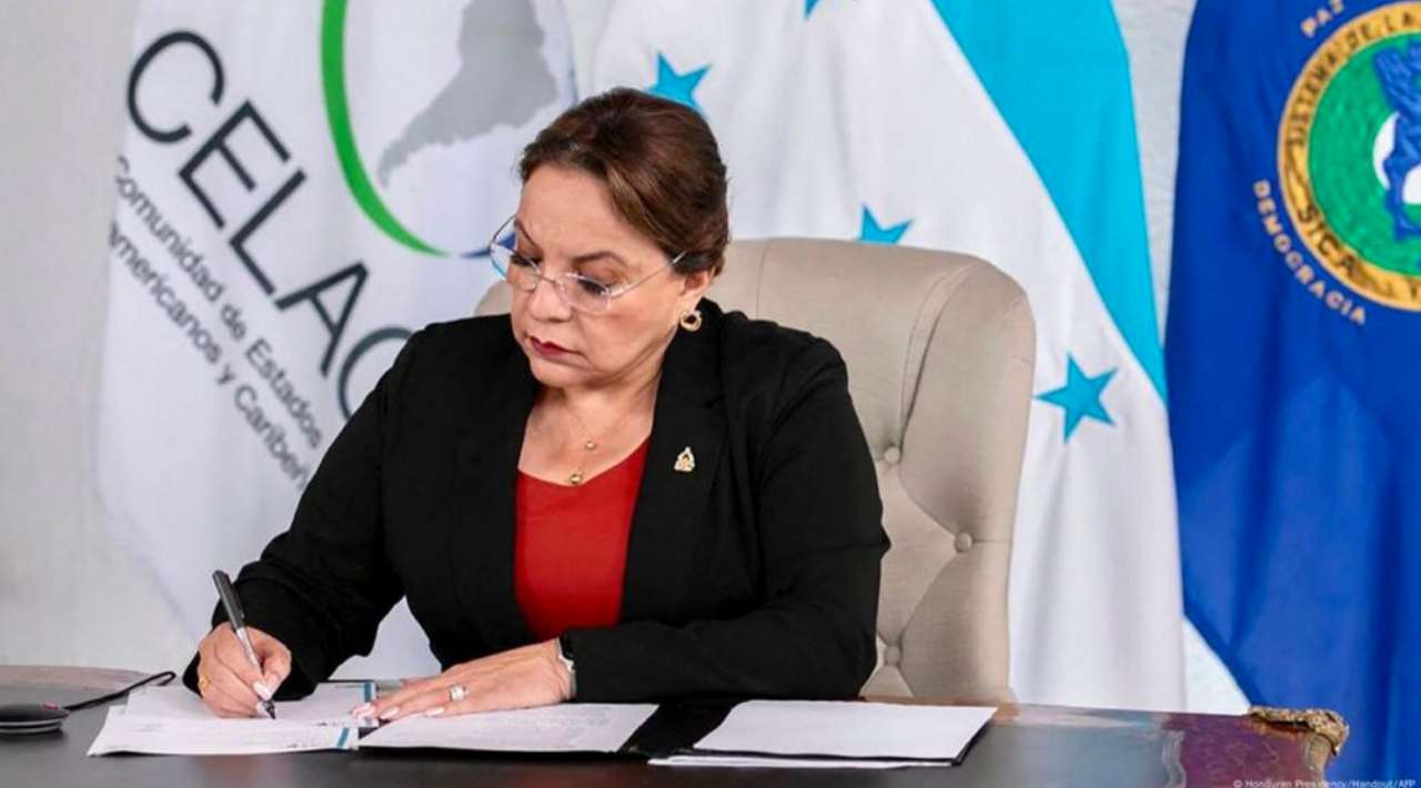 Cancelan reunión extraordinaria de la Celac tras desencuentro entre Trump y Petro