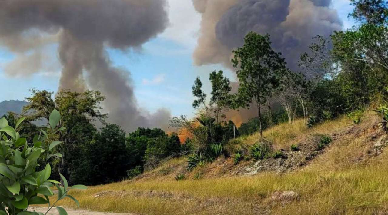 Incendio en almacén militar en Cuba deja 13 militares desaparecidos