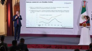 México rechaza aranceles de 25% al acero y aluminio impuestos por EE.UU.