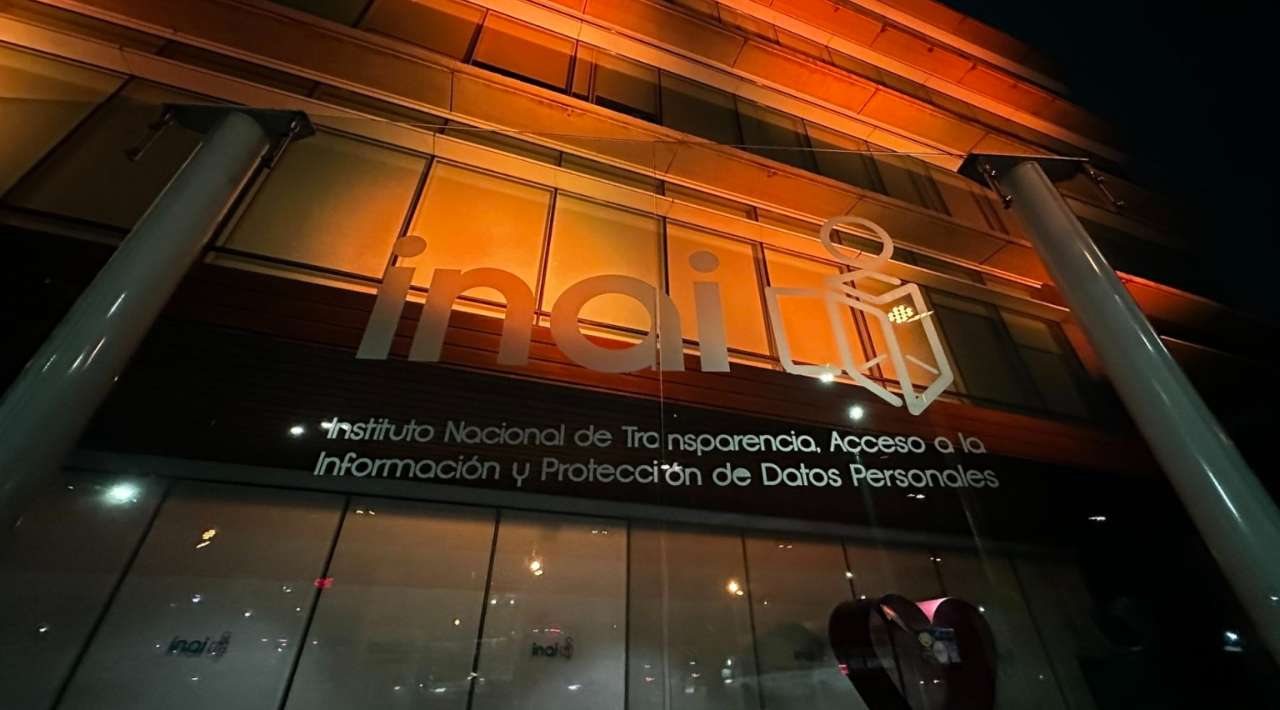 Cesa INAI a funcionarios por extorsionar a Femexfut con boletos