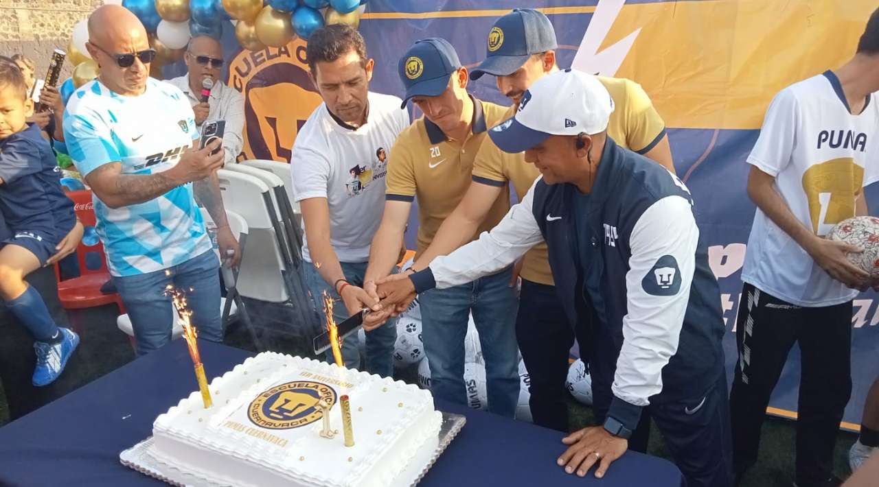 Pumas Cuernavaca celebra su primer aniversario con figuras del fútbol mexicano