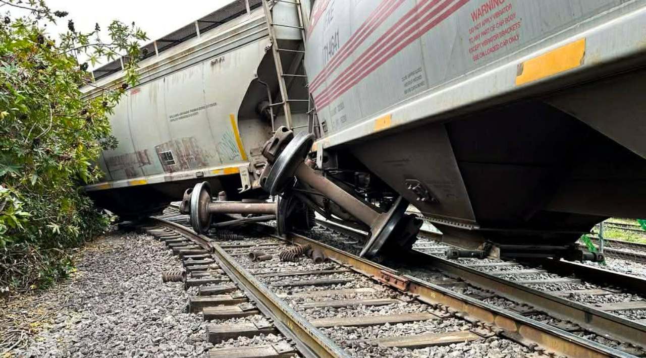 Descarrilan dos vagones de Ferrovalle en Cuautitlán