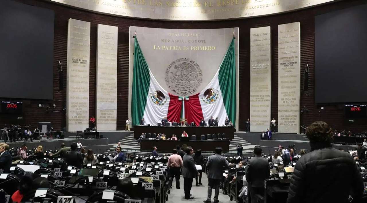 Declara Cámara de Diputados constitucional, reforma antinepotismo