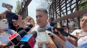 Detienen a cuatro personas en Tequesquitengo tras aterrizaje de emergencia; encuentran 72 mil dólares sin acreditar