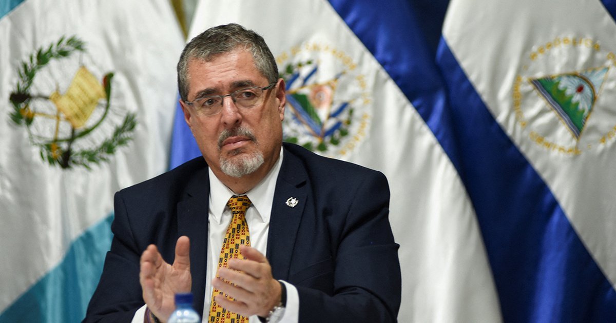 Allanan propiedades en Guatemala por denuncia contra presidente Arévalo