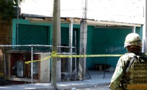 Aseguran dos ‘narcobodegas’ en Sinaloa