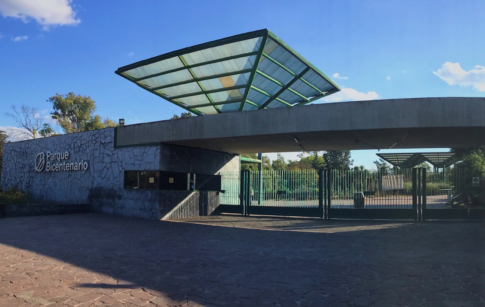 Formaliza el Gobierno la recuperación del Parque Bicentenario