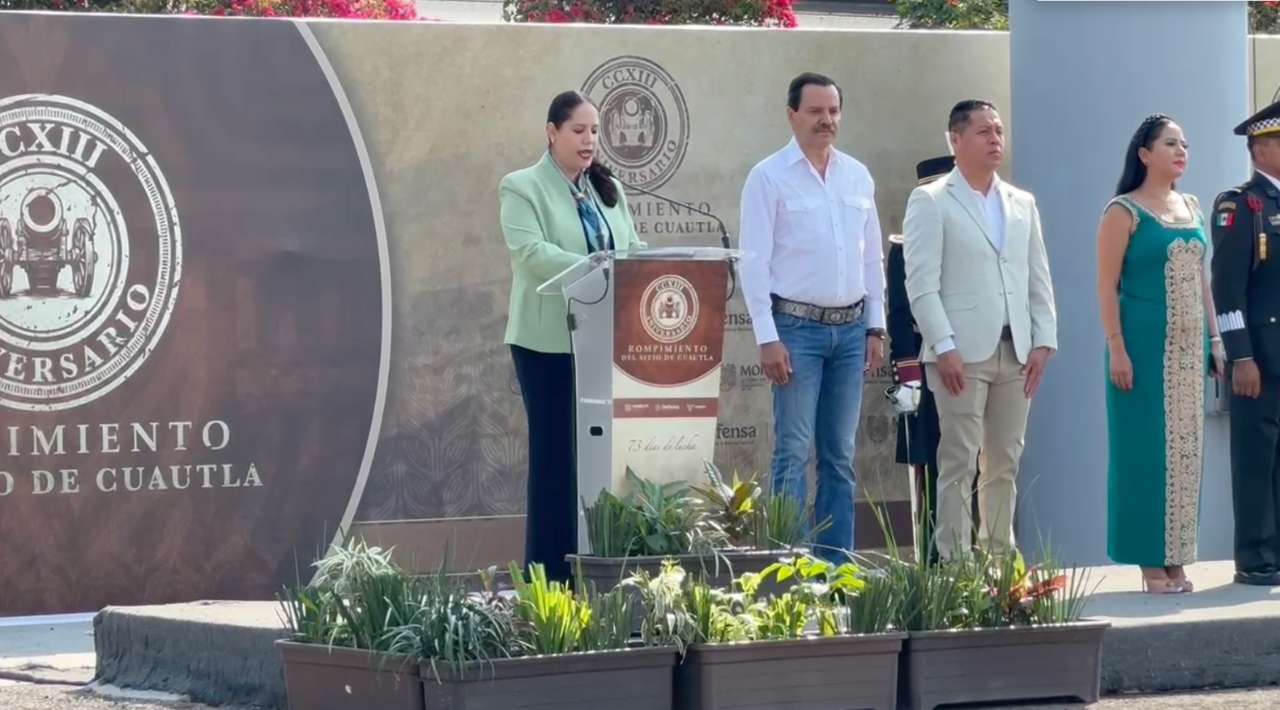 Conmemoran en Cuautla el 213 aniversario del Sitio con izamiento de bandera y guardia de honor