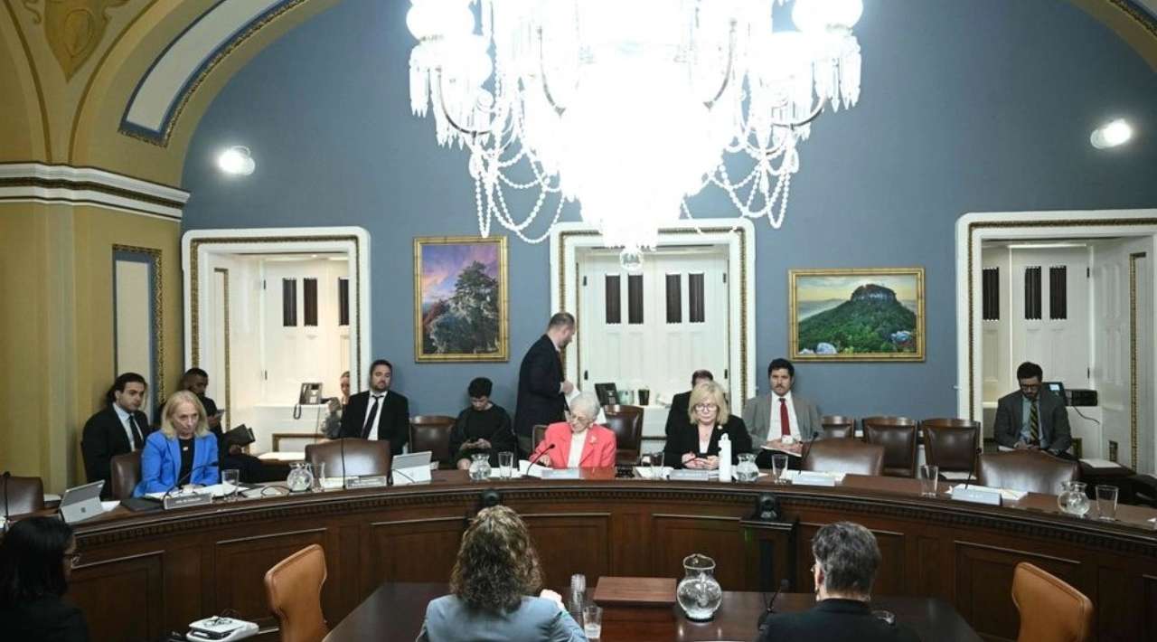 Cámara de Representantes aprueba cambio de nombre al Golfo de México