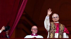 Sheinbaum formalizará con carta, invitación a León XIV para visitar México