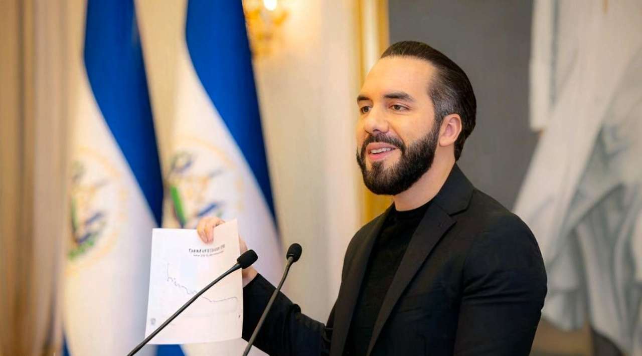 Bukele propone impuesto del 30% a ONGs