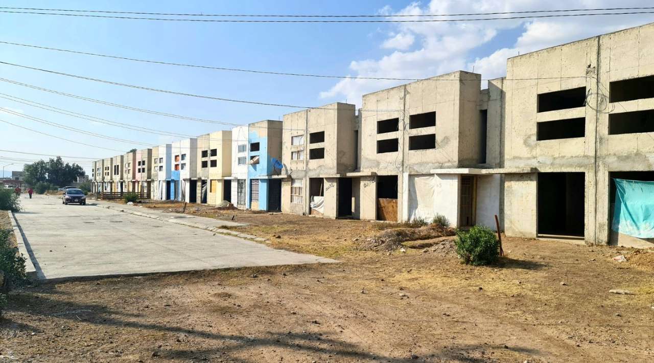 Infonavit ha identificado casi un millón de viviendas “emproblemadas”