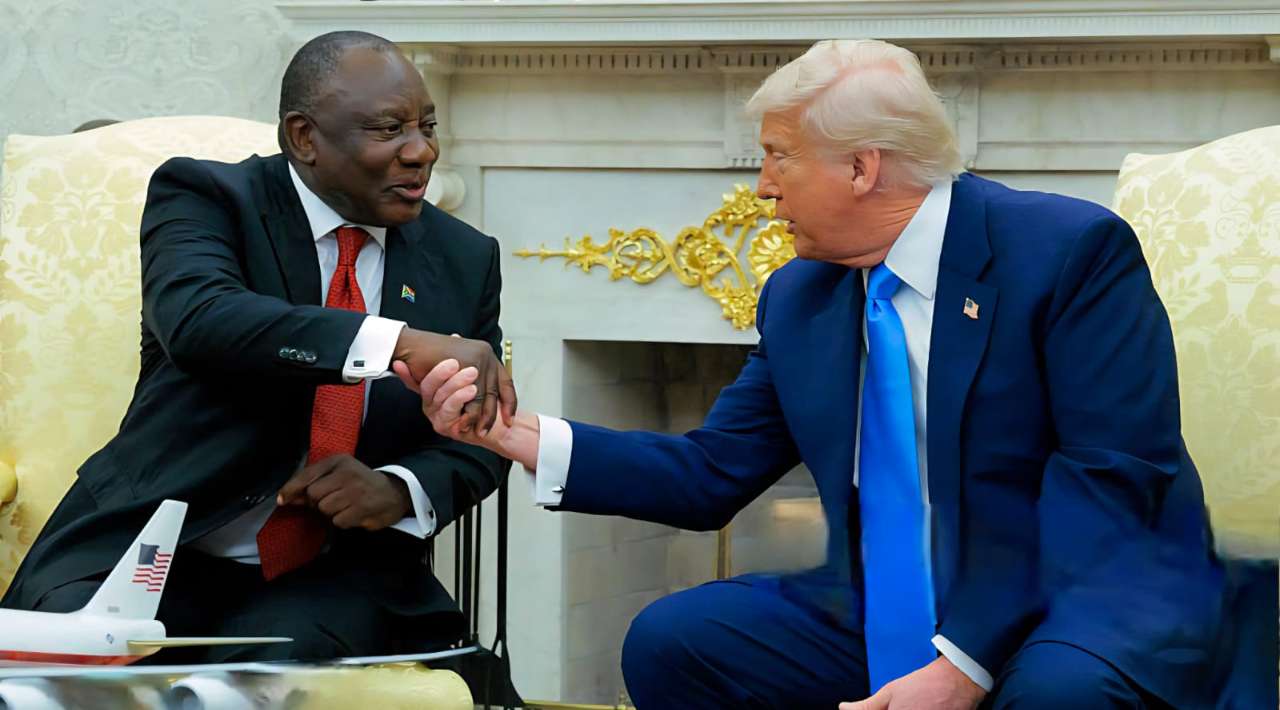 Trump acusa al presidente de Sudáfrica de permitir un “genocidio blanco”