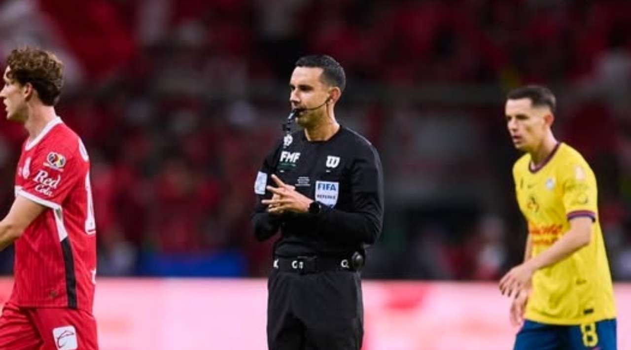 César Arturo Ramos, orgullo arbitral: una final impecable entre Toluca y América