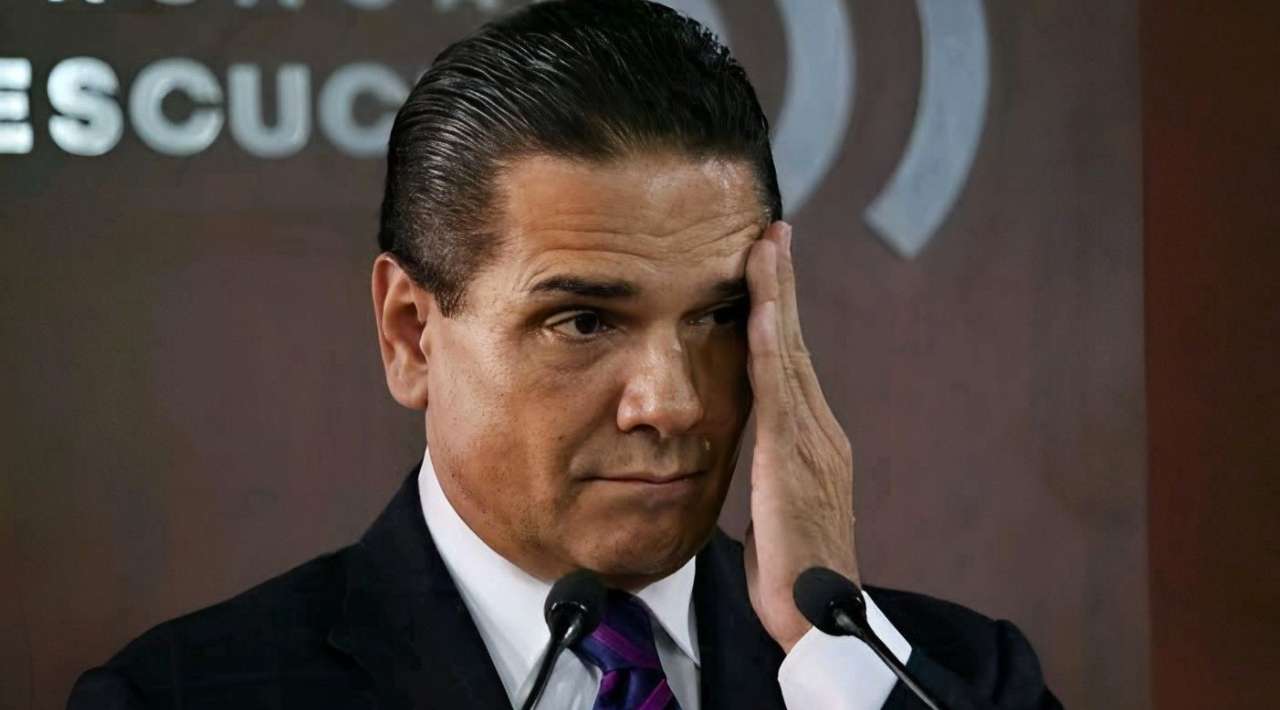 Jueza da ‘luz verde’ para que FGR detenga al exgobernador Silvano Aureoles