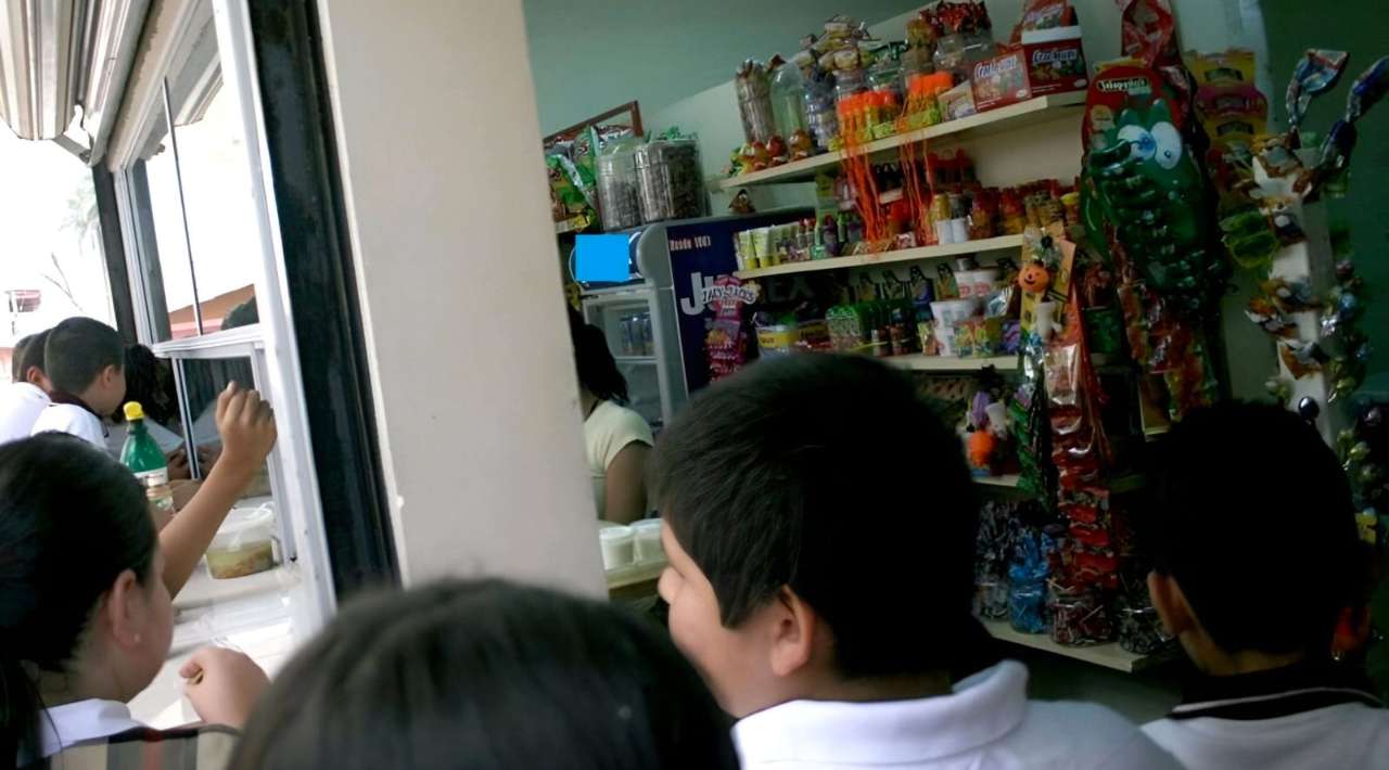 Consumo de azúcar produce 39% de obesidad infantil: Salud