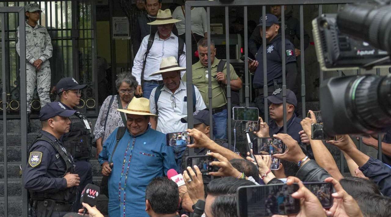 Gobierno presenta nueva propuesta de pensiones a la CNTE