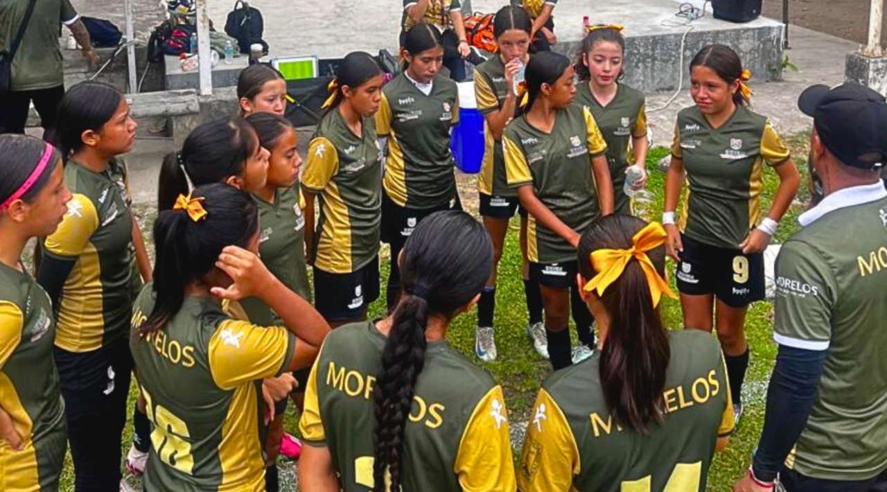 Selección morelense de Fútbol SUB-13 femenil golea a Oaxaca en la Olimpiada Nacional Colima 2025