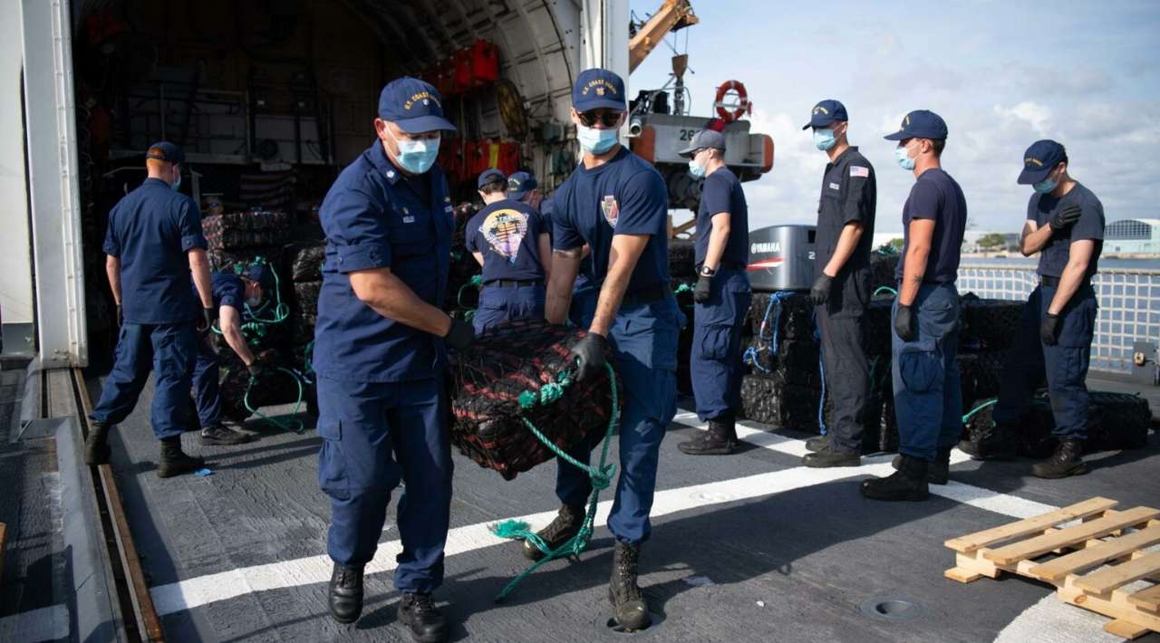 Guardia Costera de EEUU incauta cocaína valuada en 211 mdd en el Pacífico Oriental