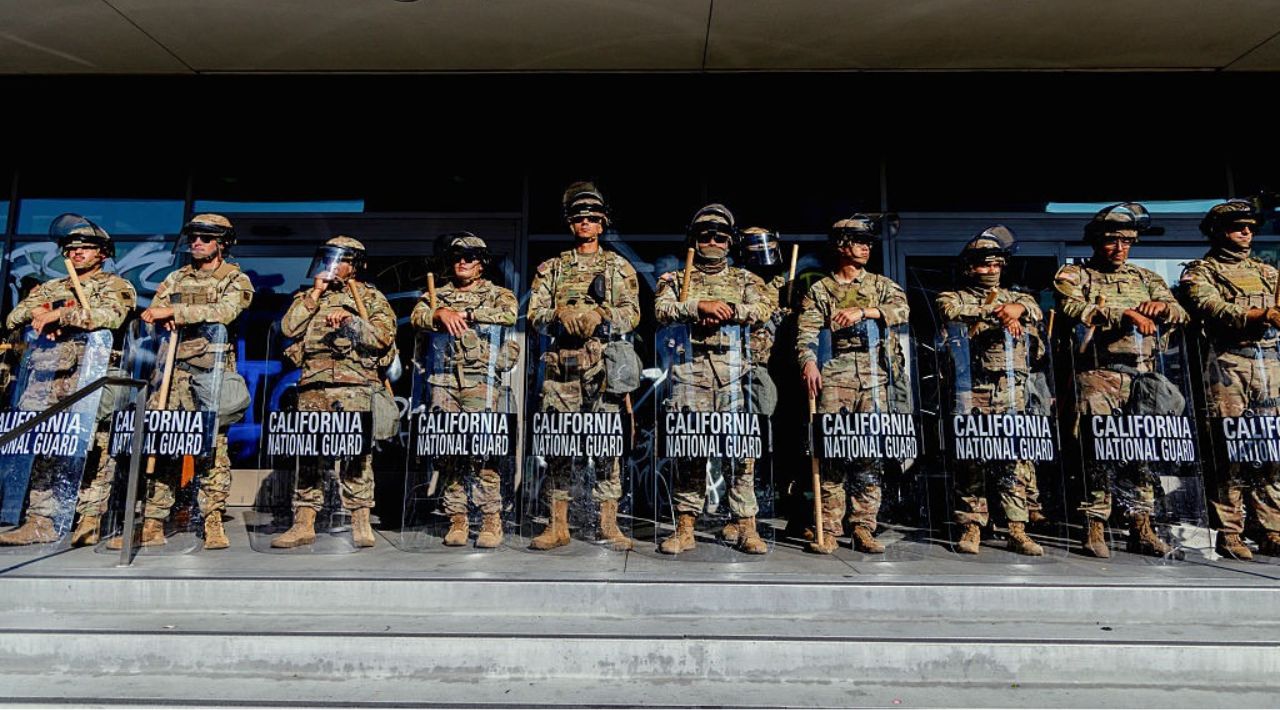 Tribunal de Apelaciones permite a Trump mantener control de la Guardia Nacional en Los Ángeles