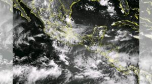 SMN vigila posible ciclón en el Pacífico con 70% de probabilidad de desarrollo