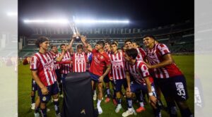 Guadalajara alza la Copa del “Torneo que nos Une” en el Coruco Díaz