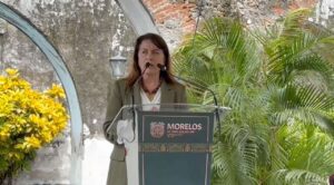 Gobernadora González Saravia invita a mujeres a capacitarse y participar en política tras reserva de 11 municipios