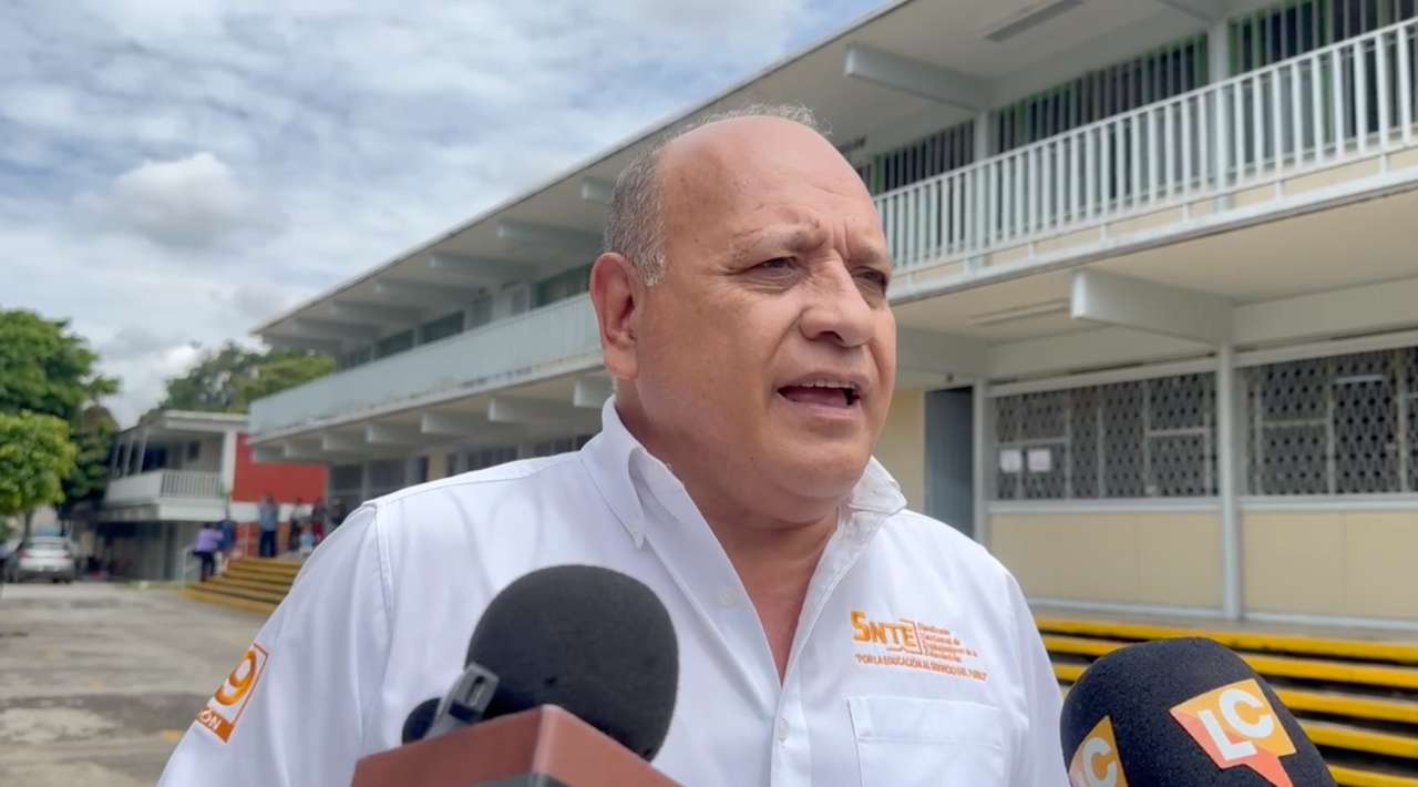 Participan más de 500 maestros en proceso de cambio de escuela por cercanía a su domicilio