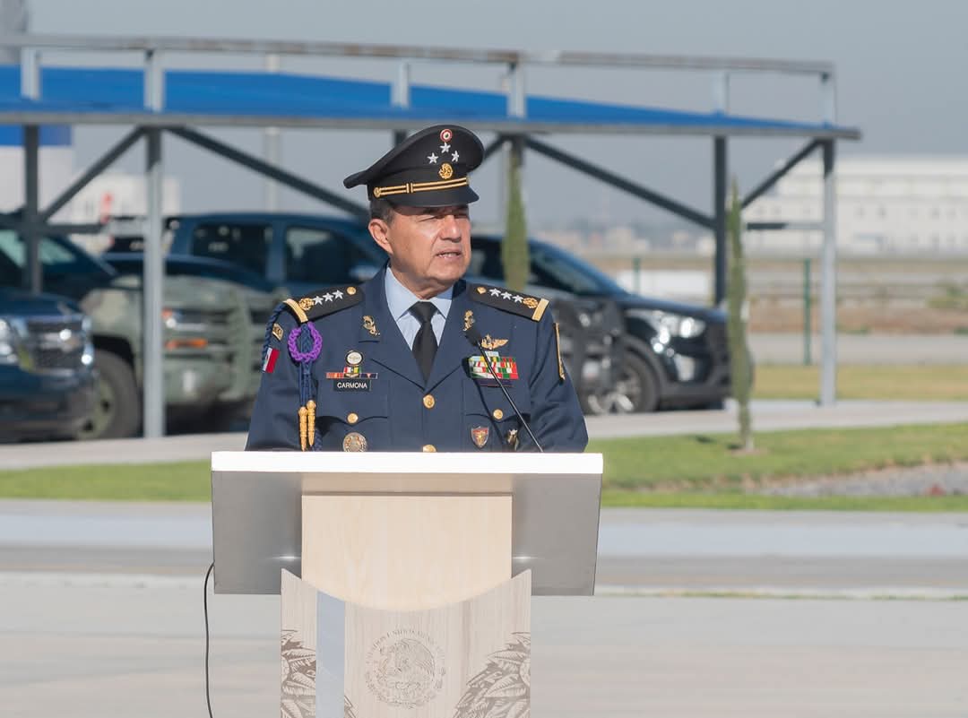 Designan a Román Carmona Landa, como nuevo comandante de la Fuerza Aérea Mexicana