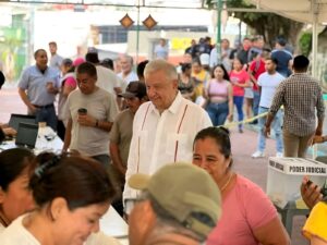 “Nos dio mucho gusto verlo”, responde Sheinbaum por reaparición de AMLO en elecciones judiciales