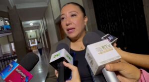 Llaman a padres a vigilar uso de redes sociales en menores ante riesgos por retos virales