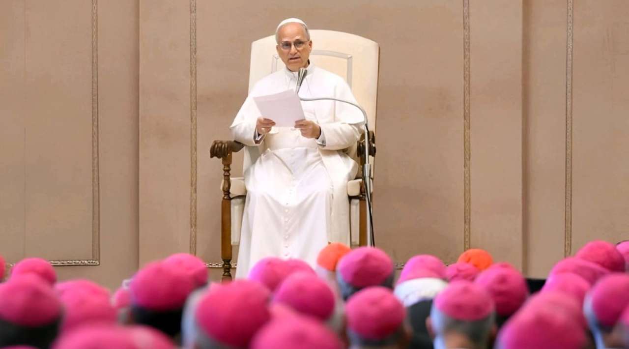 Papa León XIV pide a obispos firmeza y cercanía ante abusos y sufrimiento social