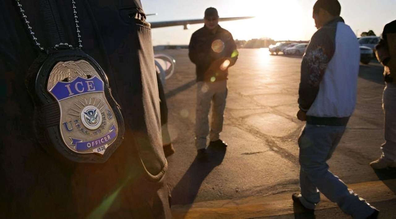 Texas refuerza política antimigrante