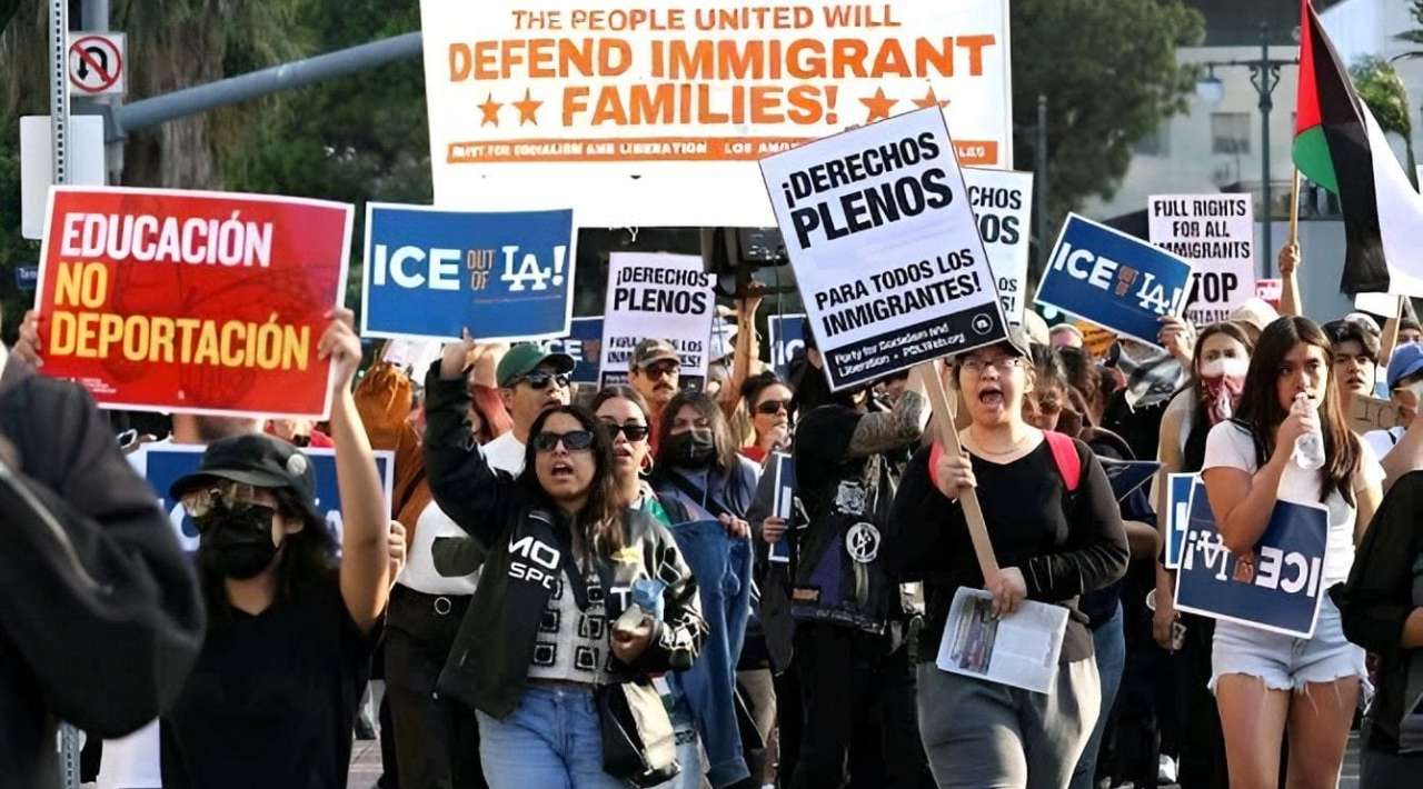Emiten Consulados de México en EU recomendaciones ante redadas del ICE
