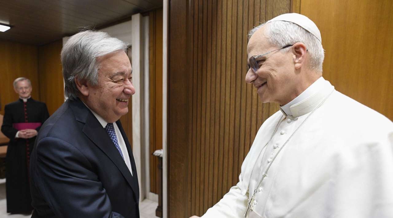 Papa León XIV recibe en el Vaticano al secretario general de la ONU