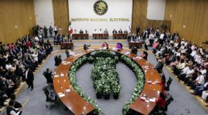 INE abre 50 expedientes por uso de “acordeones” en elección judicial