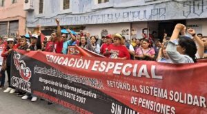 CNTE rechaza propuesta del Gobierno, exigen derogar Ley del ISSSTE 2007