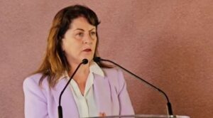 Gobernadora de Morelos rechaza redadas migratorias en Estados Unidos
