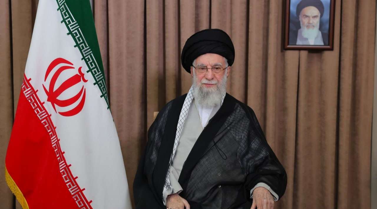 Reaparece el líder supremo de Irán afirma que el país “aplastó” a Israel y dio “dura bofetada” a EEUU